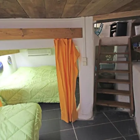 Le Bateau Vakantiehuis *